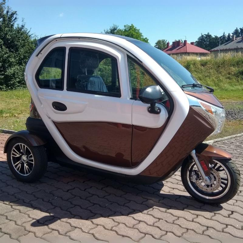 675ae2586b1dd_Hnědá Tříkolka elBlesk.webp