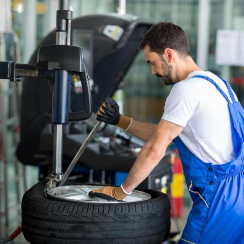 Přezutí a vyvážení pneumatik